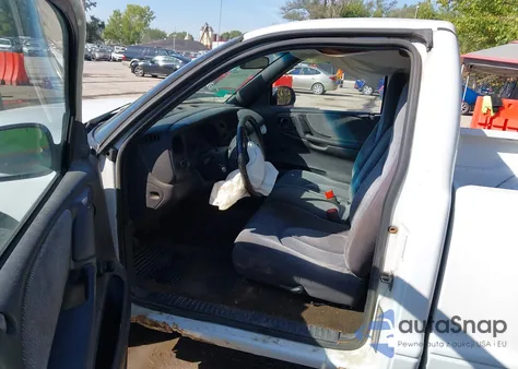 1998 Dodge Dakota Slt/Sport from USA, damaged, VIN 1B7FL26X2WS753317